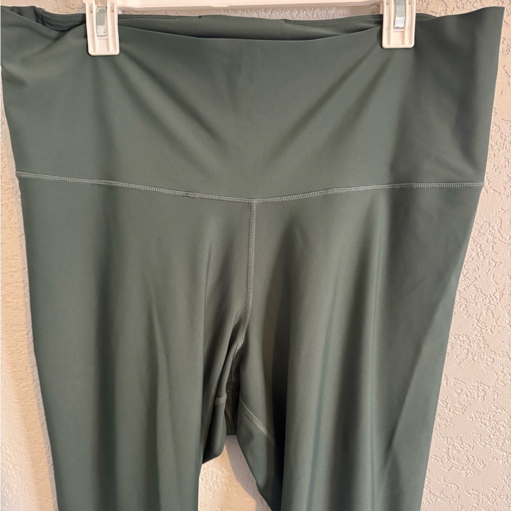 Active Extra High-Rise Powersoft Leggings - Picture 2 of 4